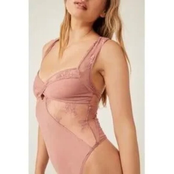 Free People Intimately Sheer Things Lace Trim Mesh Bodysuit Smoke Rose Size XL - Picture 9 of 15